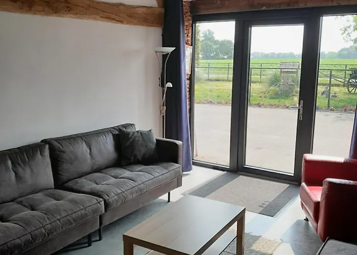 Ruim Driepersoons Daire Moerstraten