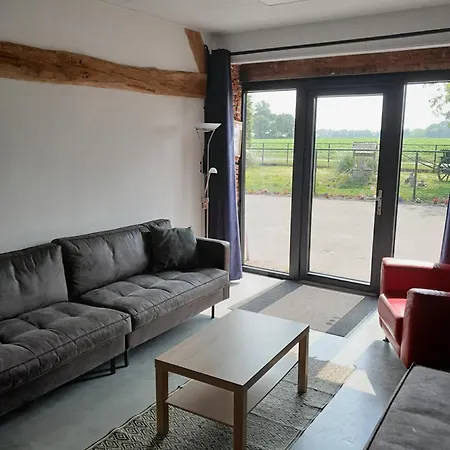 Ruim Driepersoons Apartmán Moerstraten